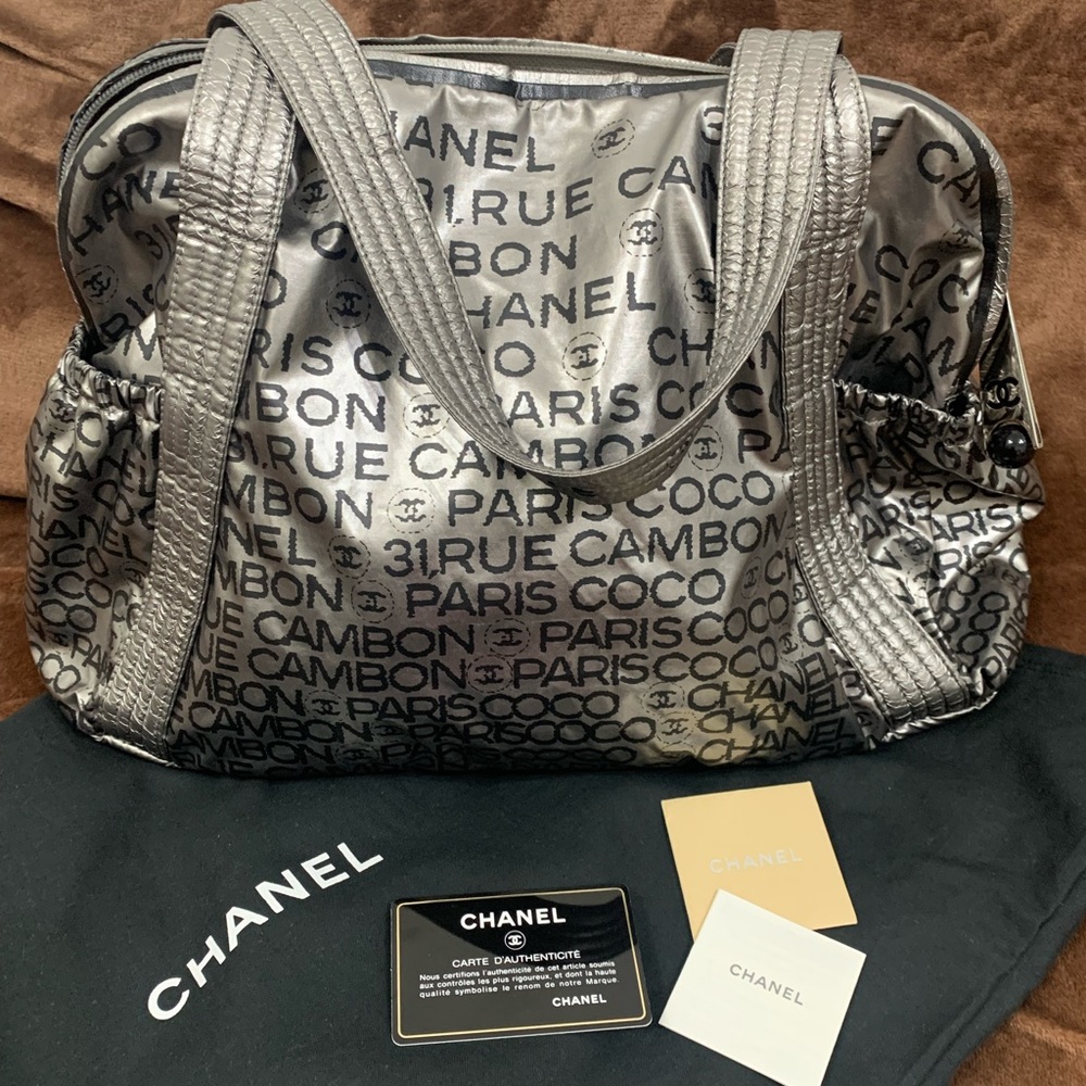 Chanel 31 Rue Cambon - Silver Tote Bag